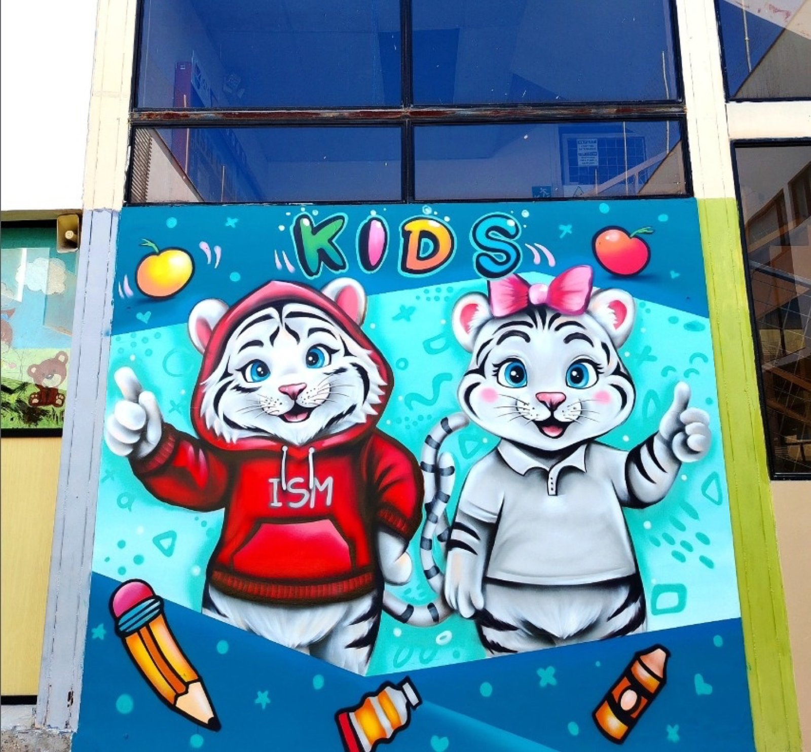 Mural Institucional 5